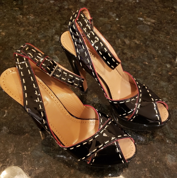 Alaia Shoes - Alaïa Platform Black Patent Pumps